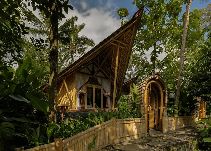 Sidemen (Bali) Hotel con Jacuzzi