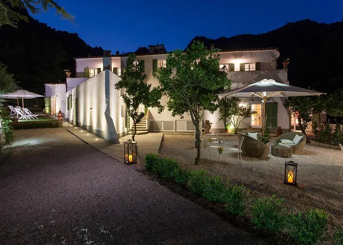 Porto Azzurro Hotels mit Whirlpool