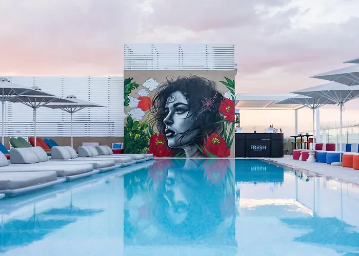 San Ġiljan Hotels mit Whirlpool