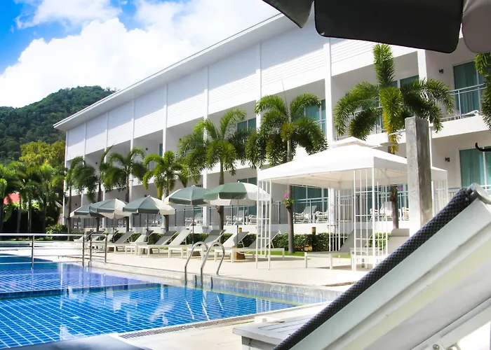 Strand Kata Hotels mit Whirlpool