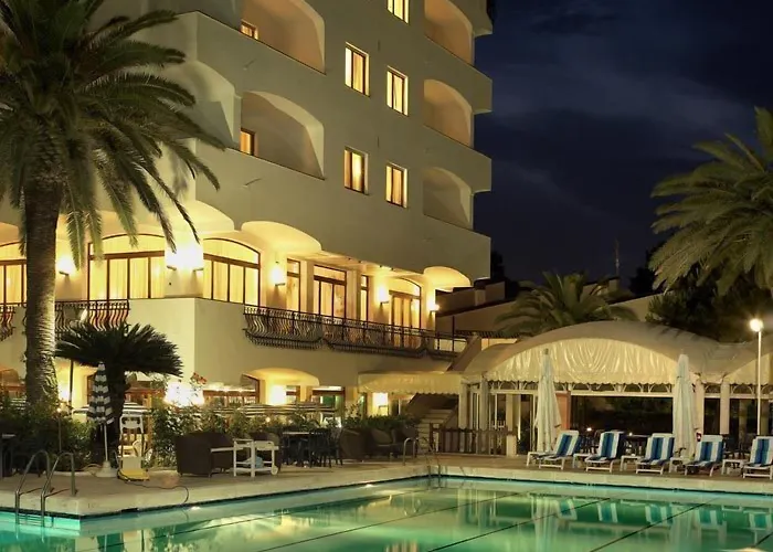 Giulianova Hotels mit Whirlpool