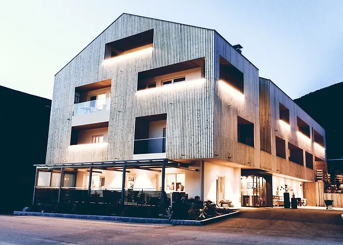 Falzes Hotel con Jacuzzi