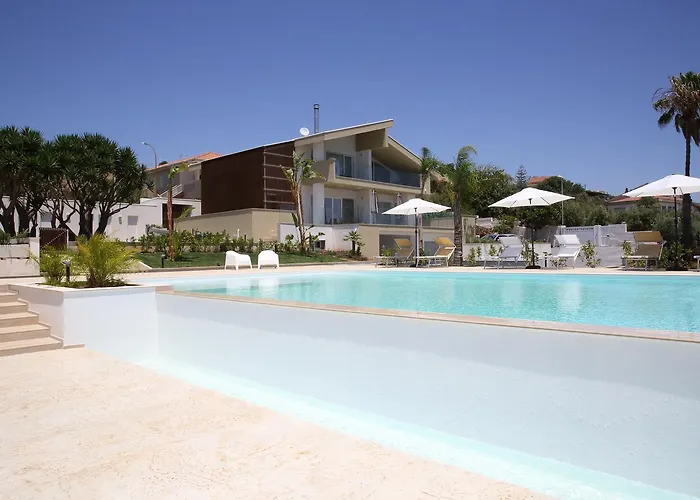 Marina di Ragusa Hotels mit Whirlpool