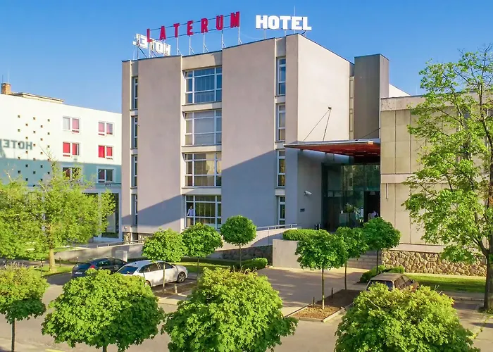 Hotels met Jacuzzi in Pécs