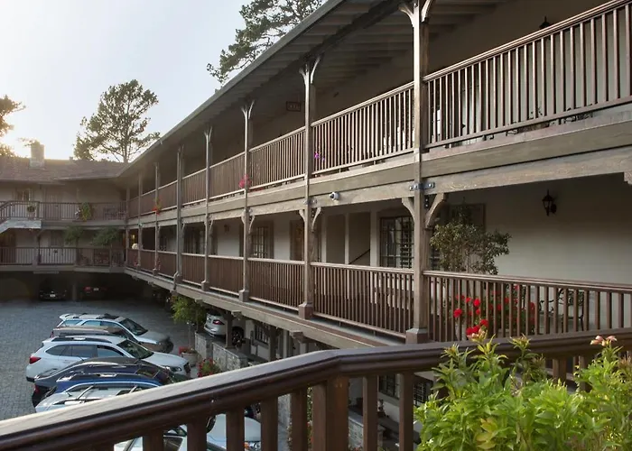 Carmel-by-the-Sea Hotels mit Whirlpool