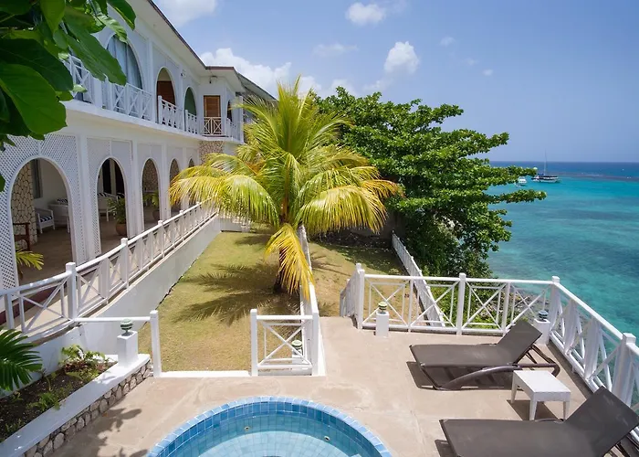 Ocho Rios Hotel con Jacuzzi